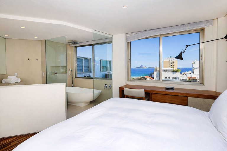 Rio099 - Splendid 3 bedroom penthouse in Ipanema