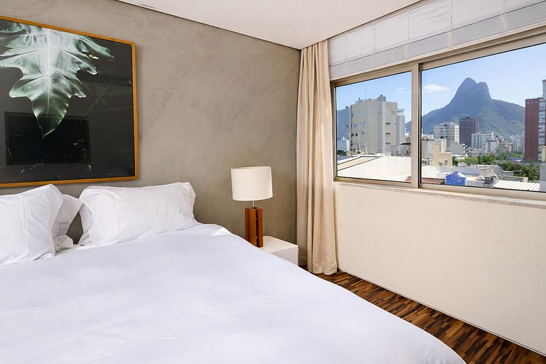 Rio099 - Linda cobertura de 3 quartos em Ipanema