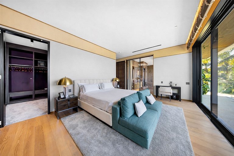 Mia003 - Luxury 6-bedroom villa in Miami Beach