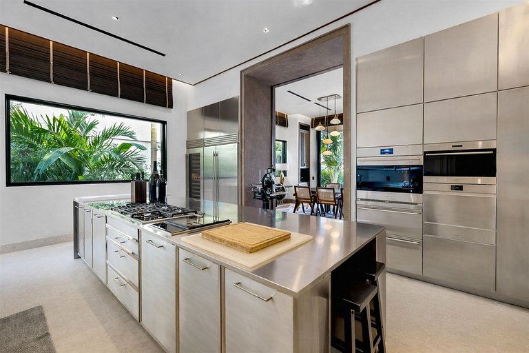 Mia003 - Luxury 6-bedroom villa in Miami Beach