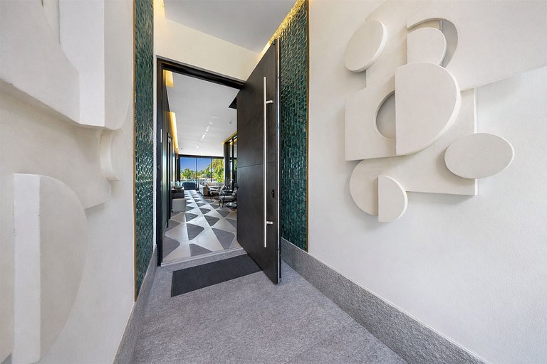 Mia003 - Luxury 6-bedroom villa in Miami Beach