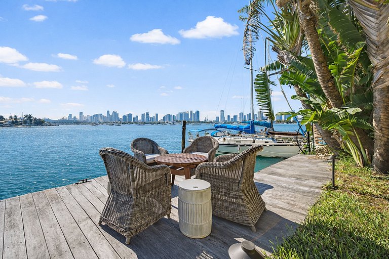 Mia010 - Mansão de luxo à Beira-Mar em Miami