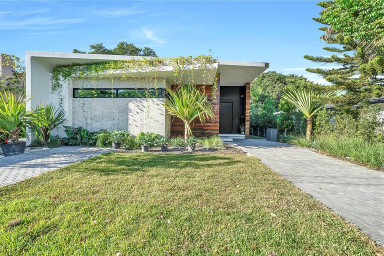Mia008 - Maison rénovée à The Roads, Miami