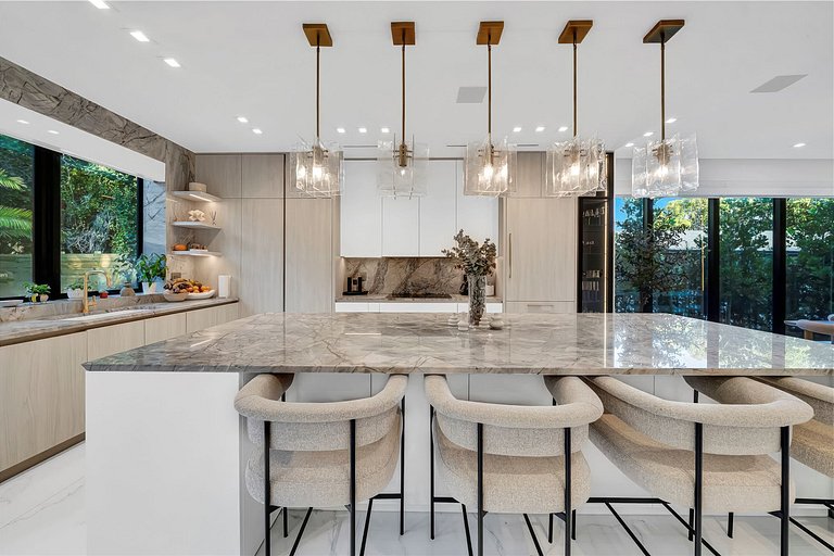 Mia008 - Casa reformada em The Roads, Miami