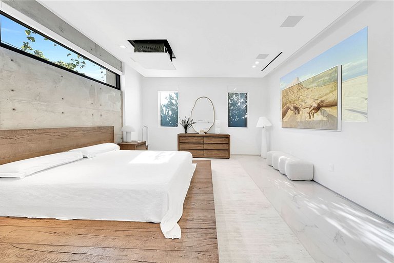 Mia008 - Casa reformada em The Roads, Miami