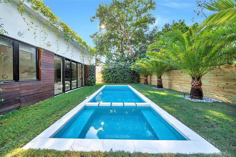 Mia008 - Maison rénovée à The Roads, Miami
