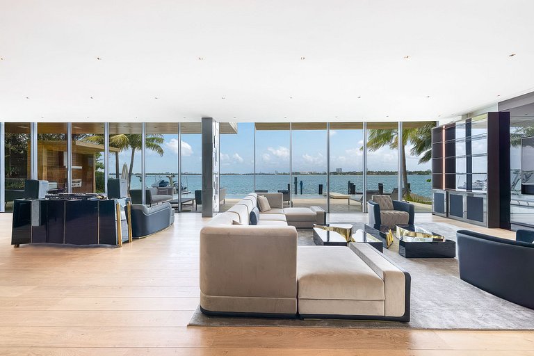 Mia011 - Mansão de Luxo à Beira-Mar em Miami