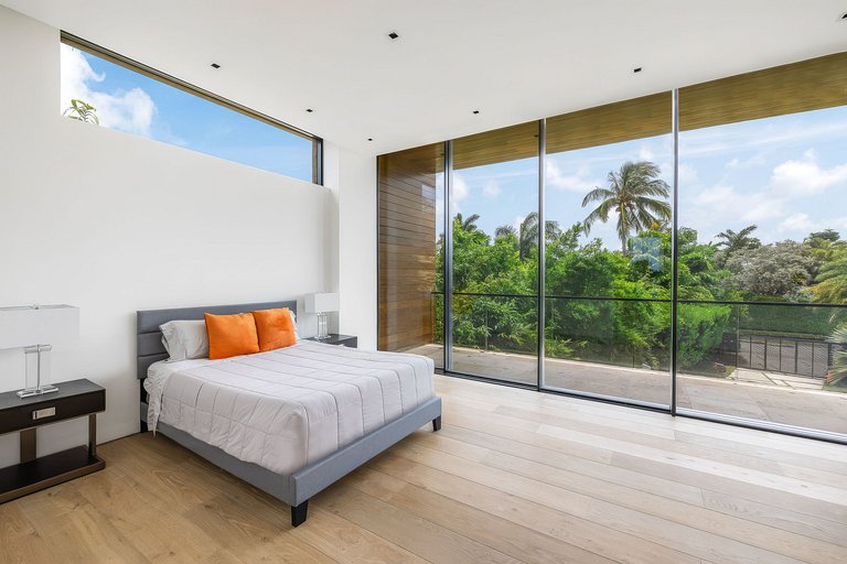 Mia011 - Mansão de Luxo à Beira-Mar em Miami