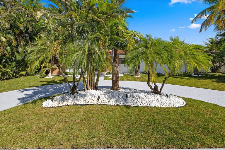 Mia007 - Casa Inteligente Moderna em Hollywood Lakes