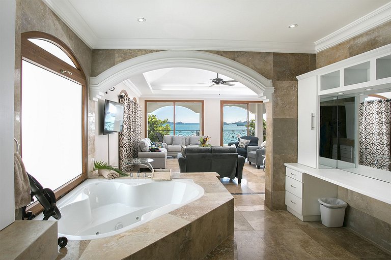 Sxm015 – Villa à beira-mar em Simpson Bay