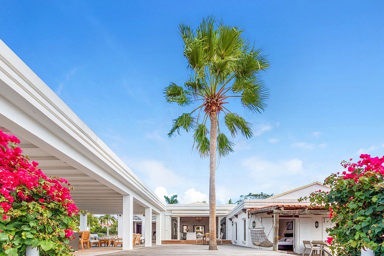Sxm017 – Ocean-view villa with pool in Terres Basses