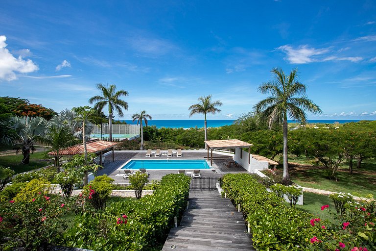 Sxm017 – Ocean-view villa with pool in Terres Basses