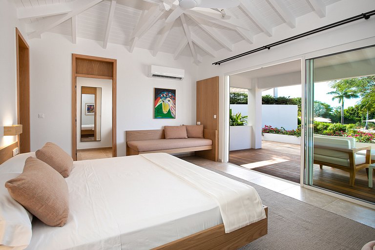 Sxm017 – Ocean-view villa with pool in Terres Basses