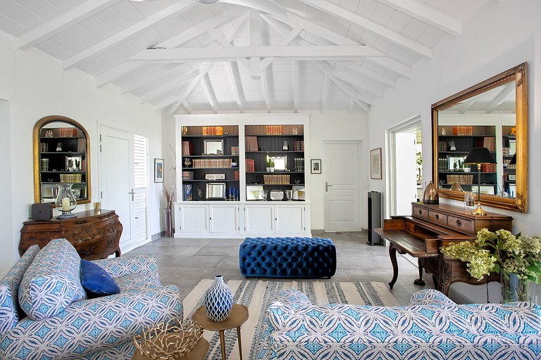 Sxm016 – Ocean-view estate with guest cottage in Anse Marcel
