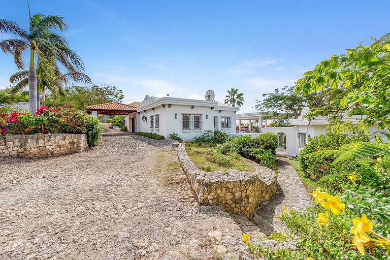 Sxm017 – Villa con vistas al mar con piscina en Terres Basse