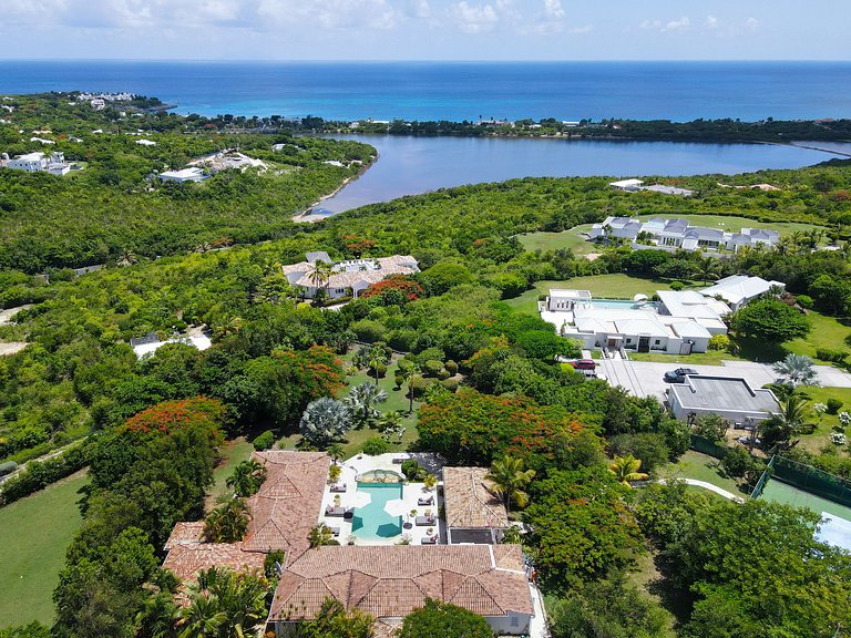 Sxm019 – Ensemble de deux villas avec jardins privés à Terre