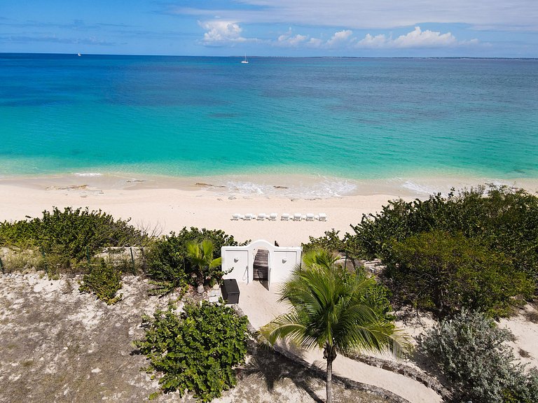 Sxm020 – Villa en bord de mer avec cottage à Baie Rouge