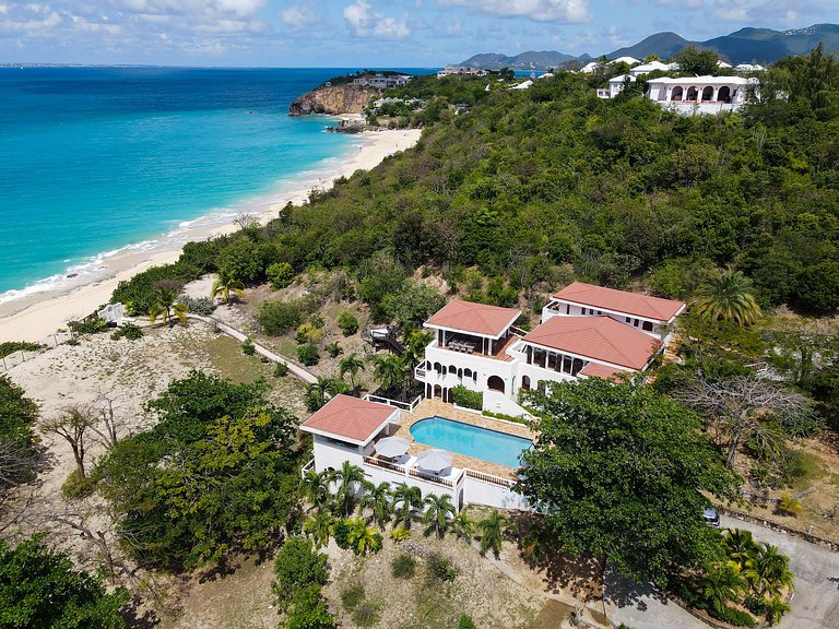 Sxm020 – Beachfront villa with cottage in Baie Rouge