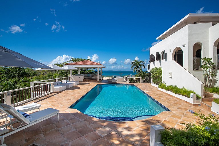 Sxm020 – Villa en bord de mer avec cottage à Baie Rouge