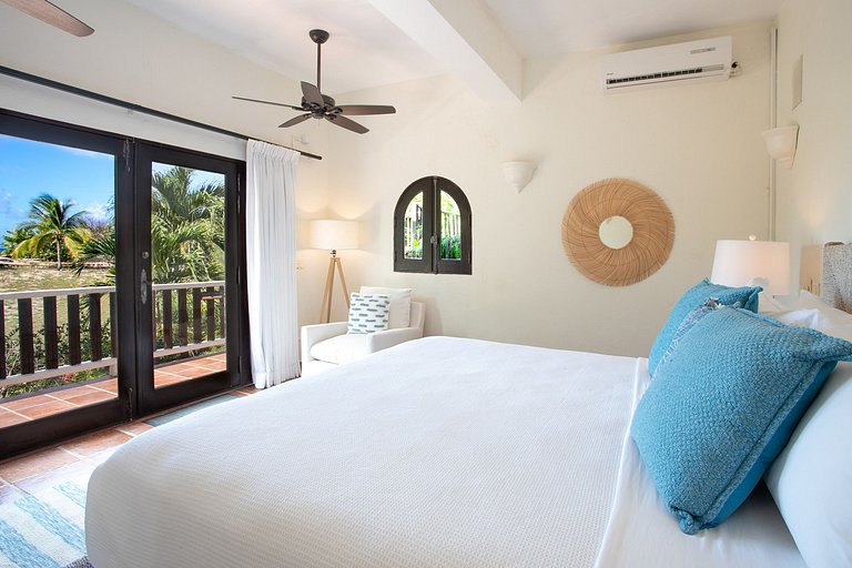 Sxm020 – Villa en bord de mer avec cottage à Baie Rouge