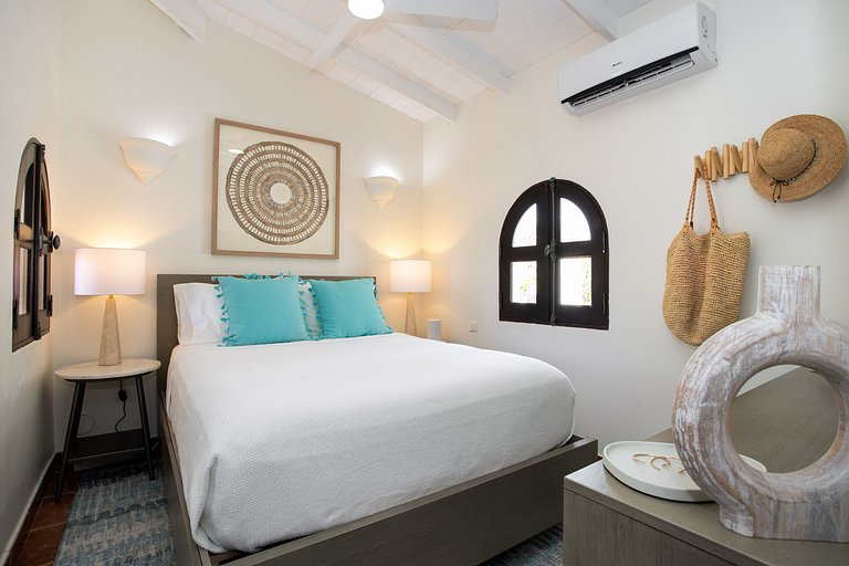 Sxm020 – Villa en bord de mer avec cottage à Baie Rouge