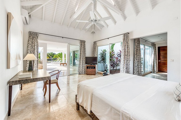 Sxm021 – Modern villa with sea views in Terres Basses