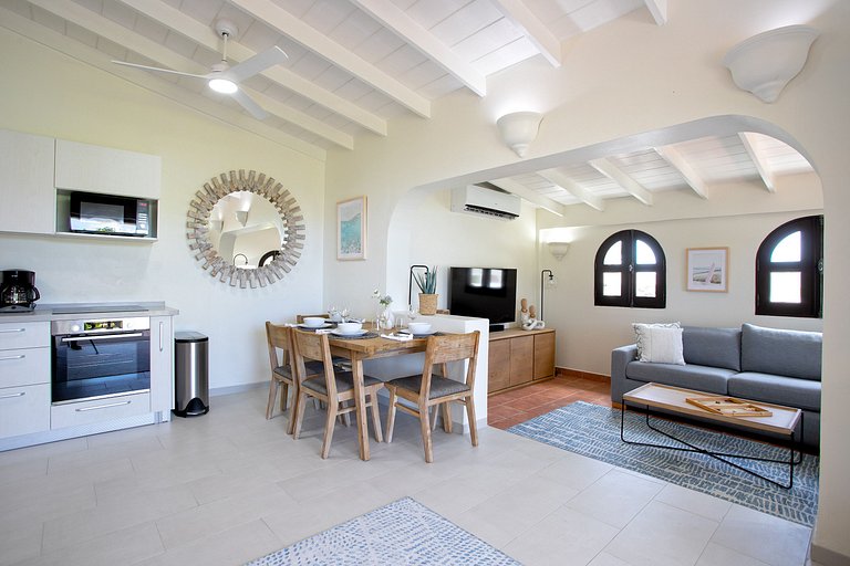 Sxm020 – Beachfront villa with cottage in Baie Rouge