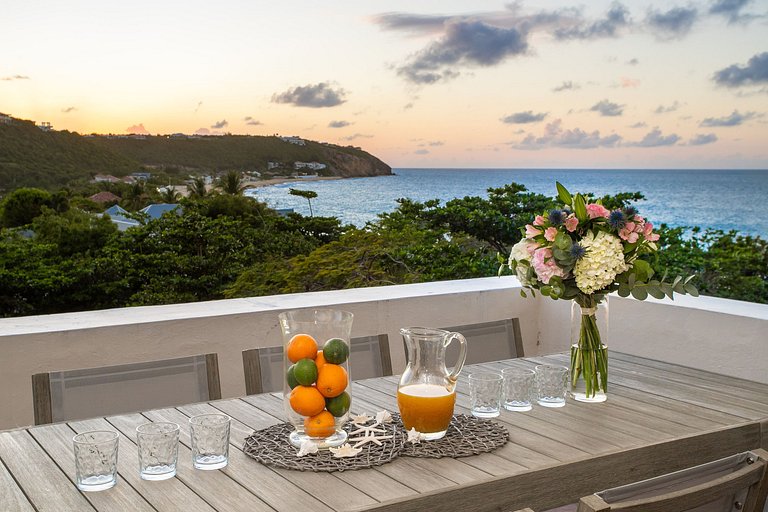 Sxm020 – Villa frente al mar con cottage en Baie Rouge