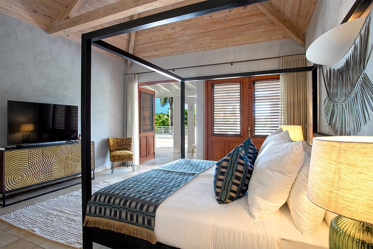 Sxm022 – Contemporary home with tennis court near Baie aux P