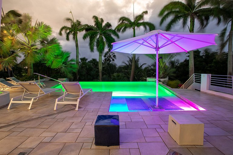 Sxm022 – Contemporary home with tennis court near Baie aux P