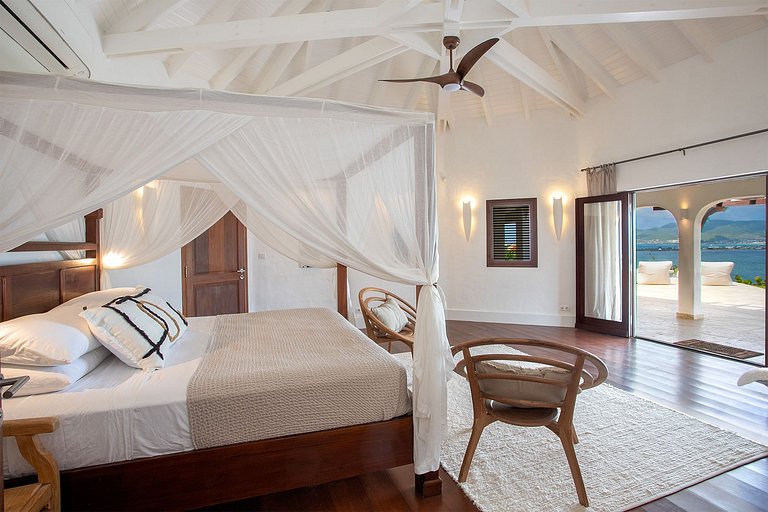 Sxm023 – Moroccan-style villa overlooking Simpson Bay Lagoon