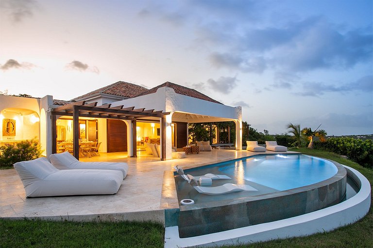 Sxm023 – Moroccan-style villa overlooking Simpson Bay Lagoon