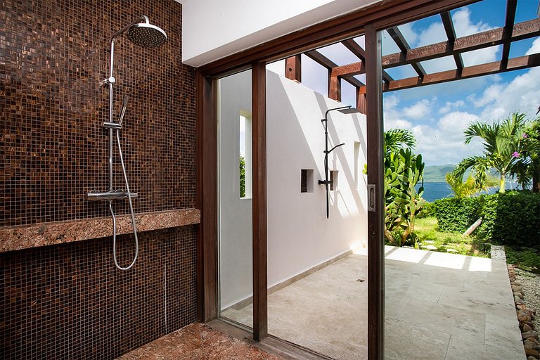 Sxm023 – Moroccan-style villa overlooking Simpson Bay Lagoon