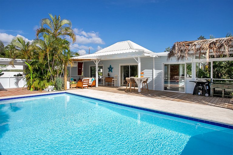 Sxm024 – Maison sur les hauteurs avec vue sur la mer à Terre