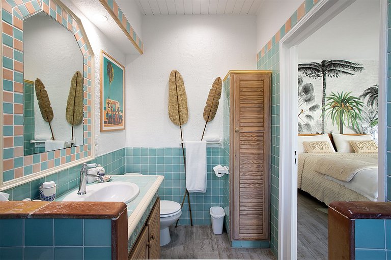 Sxm024 – Chic hillside home with ocean views in Terres Basse