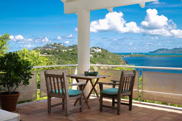 Sxm025 – Architectural home with lagoon views in Terres Bass