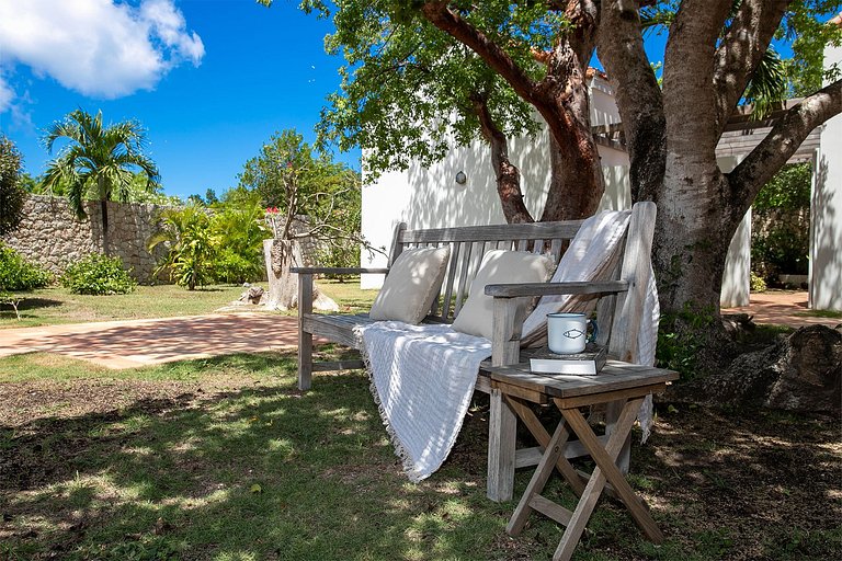 Sxm025 – Casa arquitectónica con vistas a la laguna en Terre