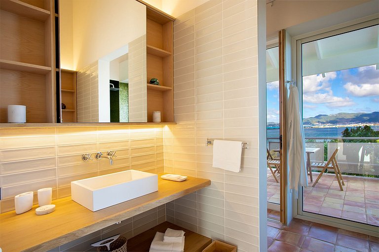 Sxm025 – Casa arquitectónica con vistas a la laguna en Terre