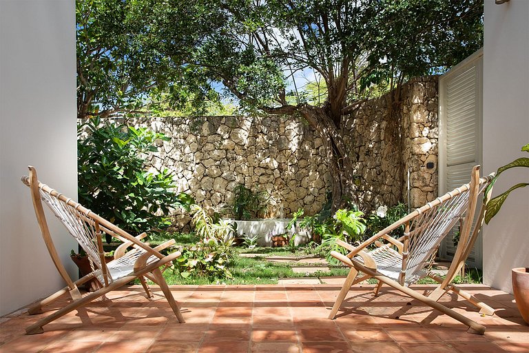 Sxm025 – Architectural home with lagoon views in Terres Bass