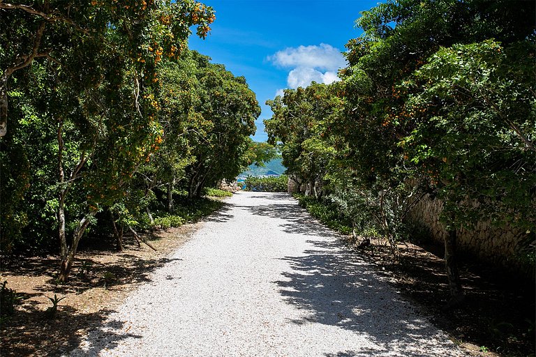 Sxm025 – Casa arquitetônica com vista para a lagoa em Terres