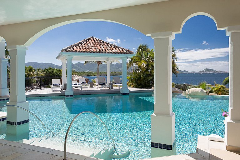 Sxm026 – Villa avec plage privée à Terres Basses