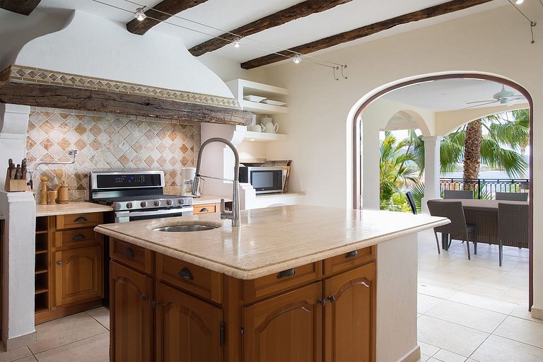 Sxm026 – Villa avec plage privée à Terres Basses