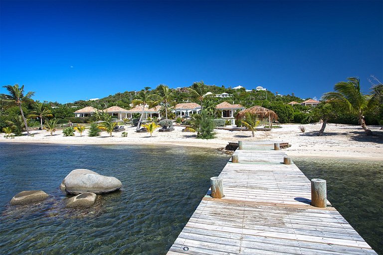 Sxm026 – Lagoonfront villa with private beach in Terres Bass