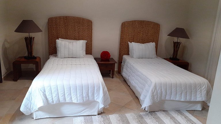 Sxm026 – Villa avec plage privée à Terres Basses