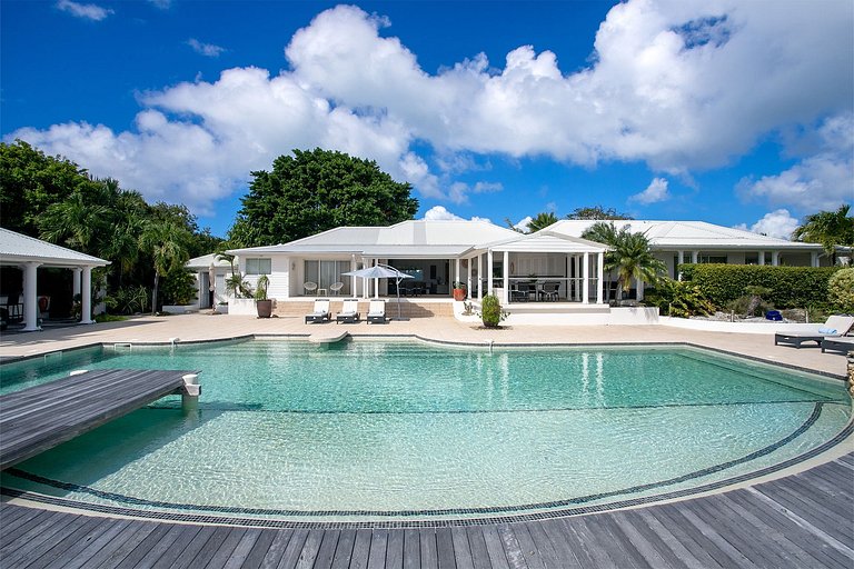 Sxm040 – Elegante villa con vistas a la laguna en Terres Bas