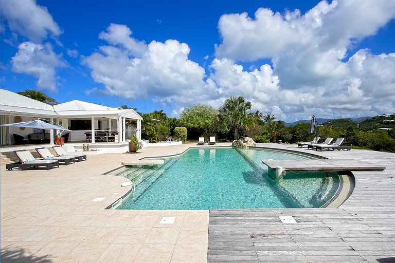 Sxm040 – Elegante villa con vistas a la laguna en Terres Bas