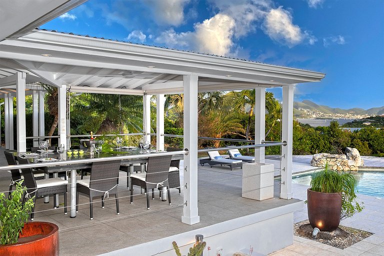 Sxm040 – Élégante villa avec vue sur le lagon à Terres Basse
