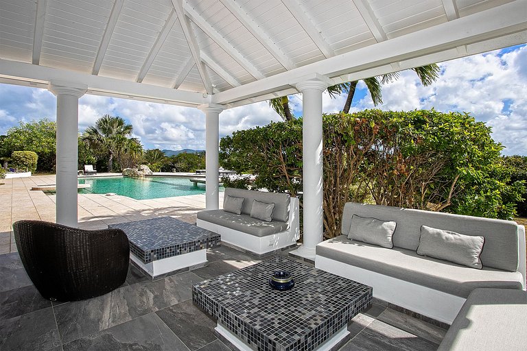 Sxm040 – Elegant villa with lagoon views in Terres Basses