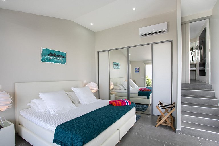 Sxm038 – Ocean view villa near Baie Orientale Beach