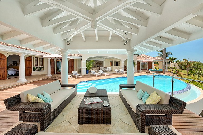 Sxm037 – Elegant villa with ocean views near Happy Bay